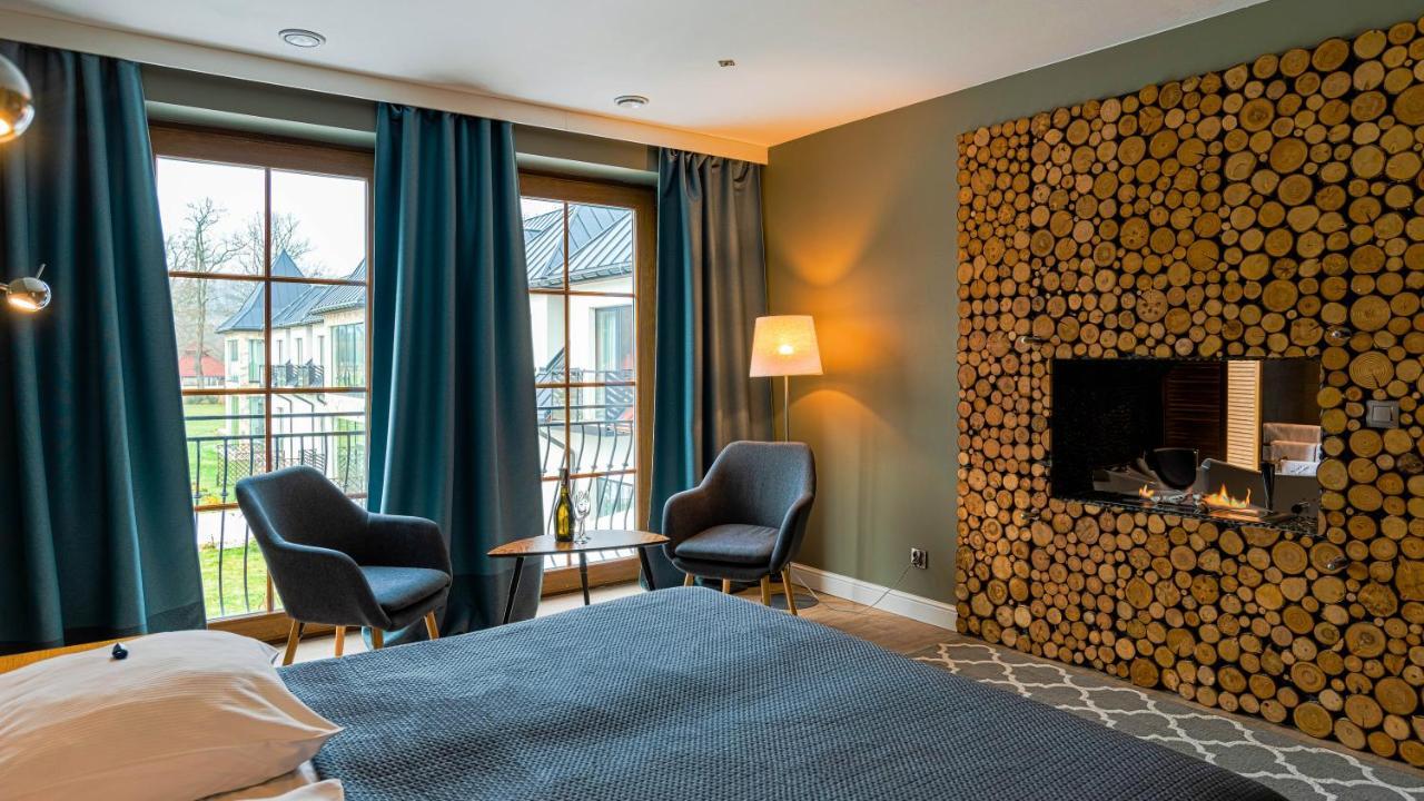 Carynska Resort & Spa ลูโตวิสกา ภายนอก รูปภาพ