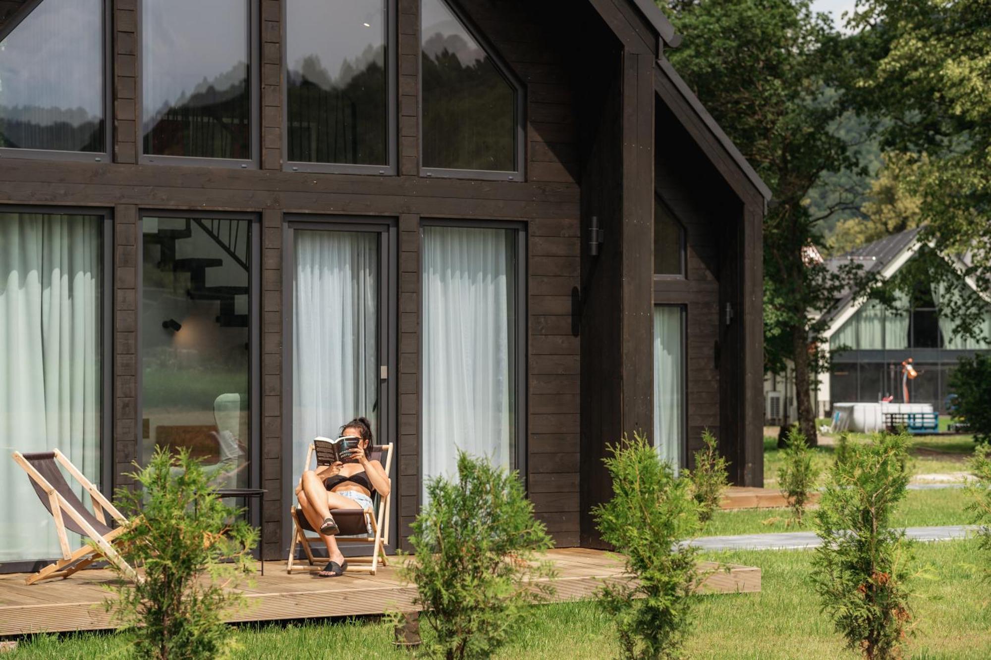 Carynska Resort & Spa ลูโตวิสกา ภายนอก รูปภาพ