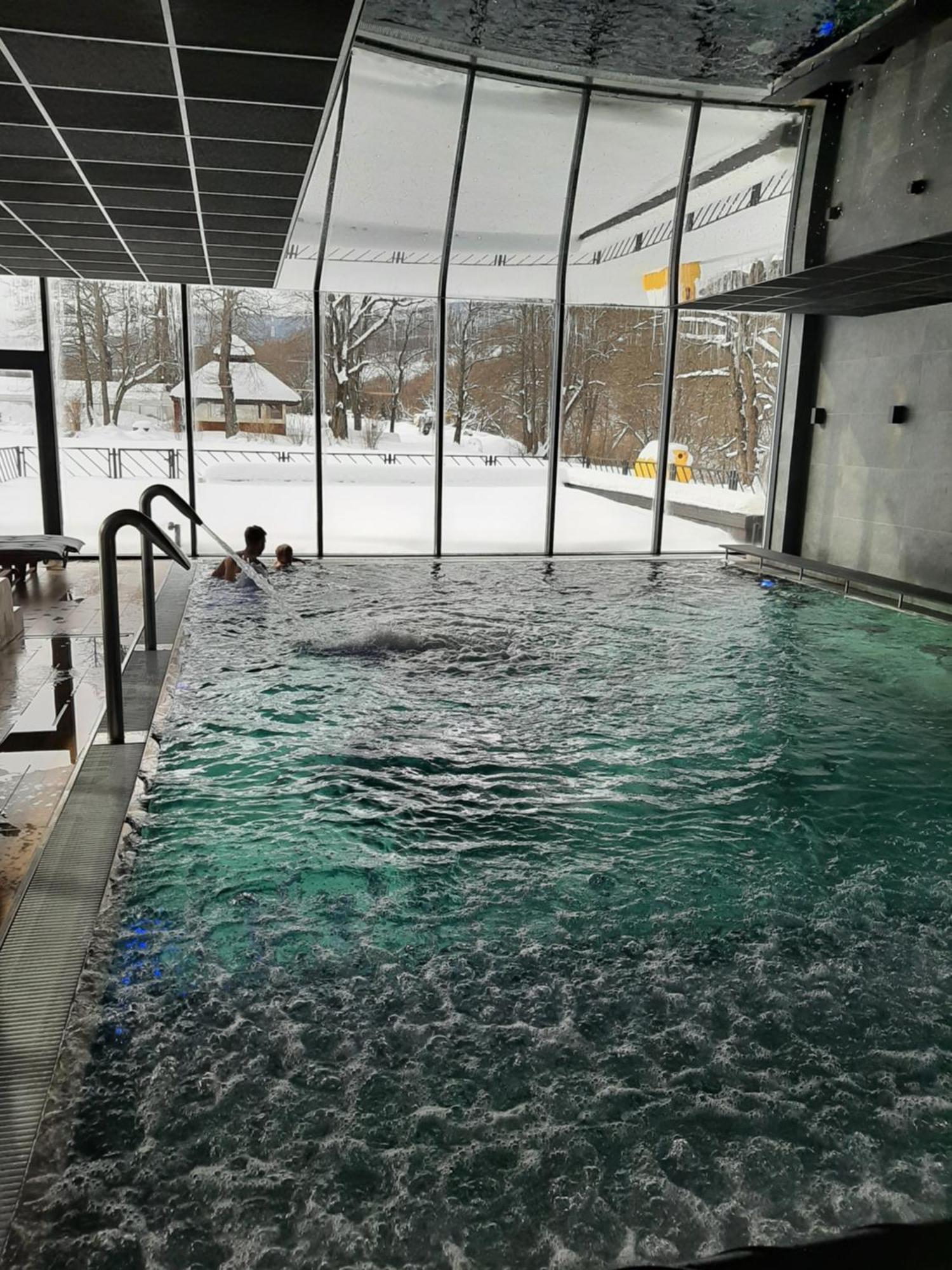 Carynska Resort & Spa ลูโตวิสกา ภายนอก รูปภาพ